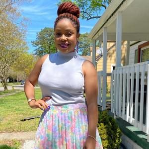 Meet your Posher, Latoya